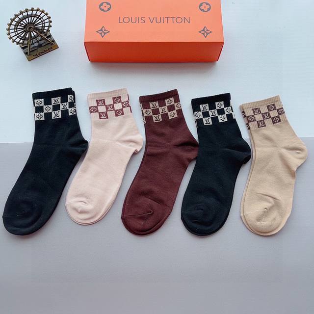 Comes with a box of 5 pairs of LV Louis Vuitton's super popular small items, pu Comes with a box of 5 pairs of LV Louis Vuitton's super popular small items, pu