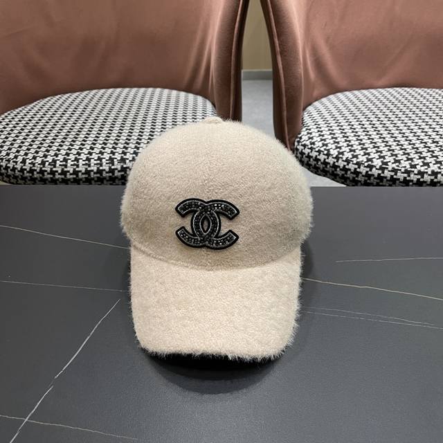 Chanel Chanel autumn and winter new baseball cap simple atmosphere casual fashio Chanel Chanel autumn and winter new baseball cap simple atmosphere casual fashio