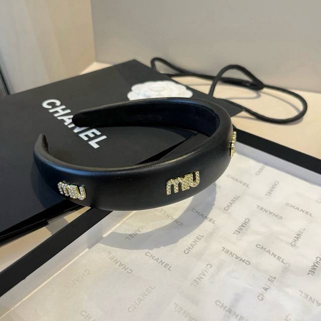 Miumiu新款发箍