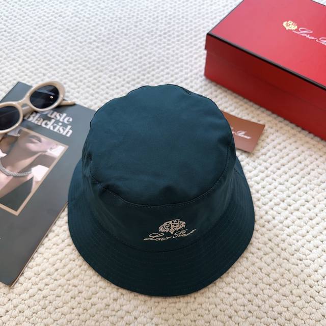 特批 Loro Piana 诺悠翩雅 专柜新款高版本渔夫帽大牌同步，超好出货！ 颜色做的太特别了～ 闭眼入 全是显白的颜色 男女同款