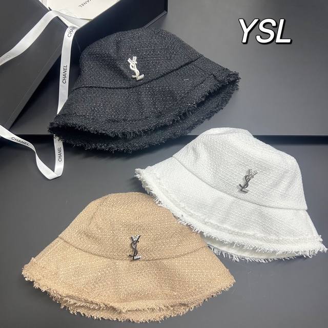 特价 配防尘袋. Ysl圣罗兰 2025新款流苏边渔夫帽,可折叠遮阳又好搭配,出街旅行单品 特价 配防尘袋. Ysl圣罗兰 2025新款流苏边渔夫帽,可折叠遮阳又好搭配,出街旅行单品