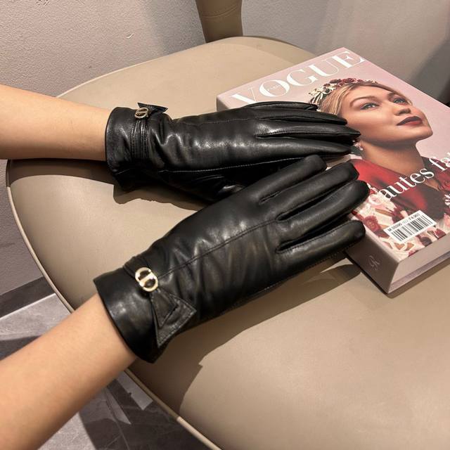 New exclusive debut touch screen gloves Dior Dior original quality official web New exclusive debut touch screen gloves Dior Dior original quality official web