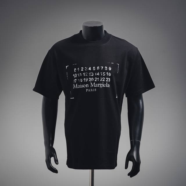 Maison Margiela 马吉拉25Ss数字字母印花Logo印花T恤短袖 春夏新款男女同款短袖，同步发售简约大方，从容百搭，档次极高，完美融入时尚还有风情