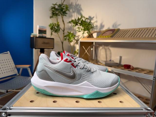 Nike Precision 5 轻便舒适 减震防滑耐磨 低帮 篮球鞋 尺码：40-45