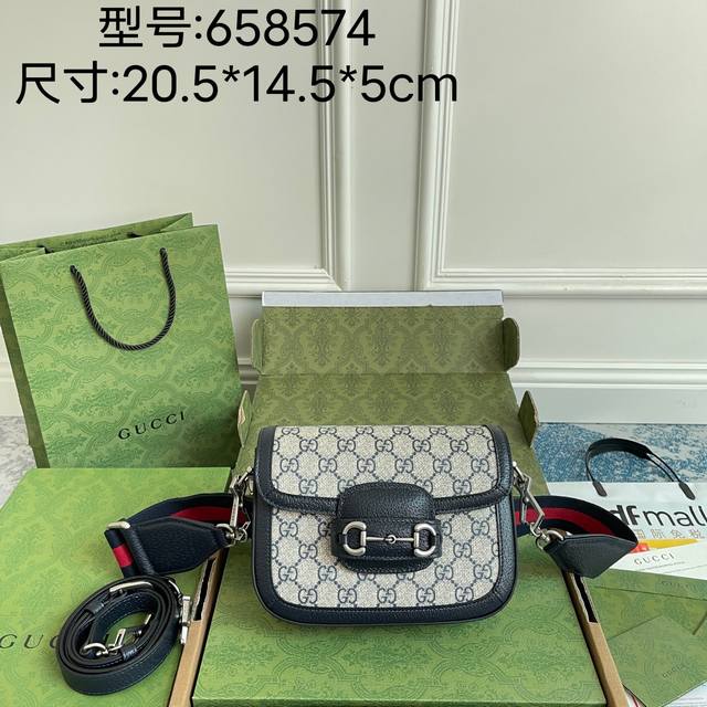 原厂皮 专柜品质，顶级原单货，实物实拍！型号：658574Pvc蓝，尺寸：20.5宽X14.5高X5厘米侧宽现货出货。