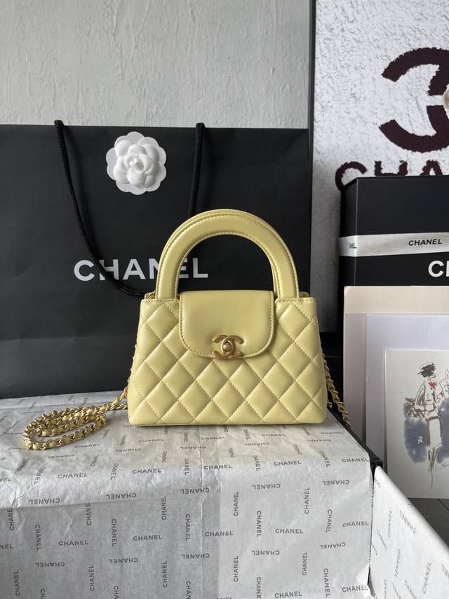 顶级货_ 法国 高端定制品 Chane1 As4416 Chane1 23K Kelly 凯莉 23K秋冬走秀爆款来袭 不仅衣服 包包也很多设计非常赞的款式 但