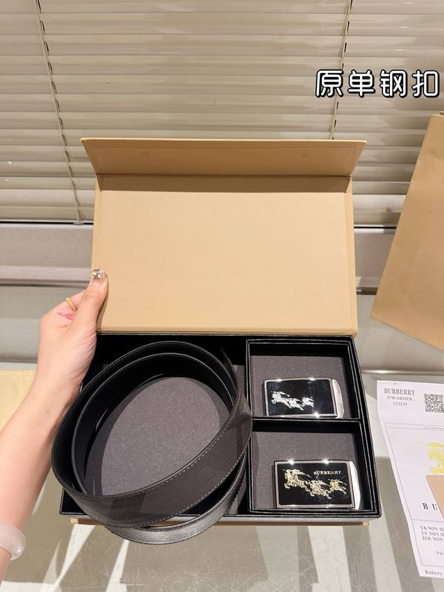 双头 钢扣 高版本！腰带 巴宝莉牛皮皮带～热门款 男女通用皮带里面最火的版本啦～质量很好 全套包装！五金绝对不褪色 皮带头和专柜一样的哦～ 配礼盒手提袋发票
