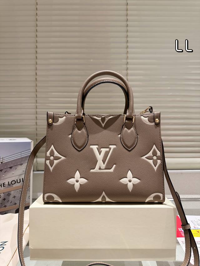 升级芯片版本 Lv Onthego 25Cm 印花丛林包 时尚托特包 折叠礼盒 原单品质 Lv A B面喷绘 Onthego妈咪袋 性价比之王这是一款超赞的包型