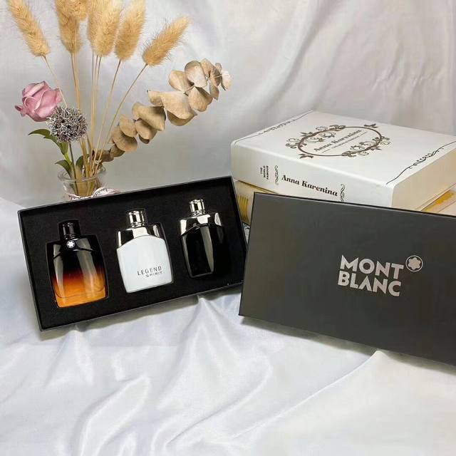 Original, high-quality Montblanc Legend 3-piece perfume set DDD. Lift the magni