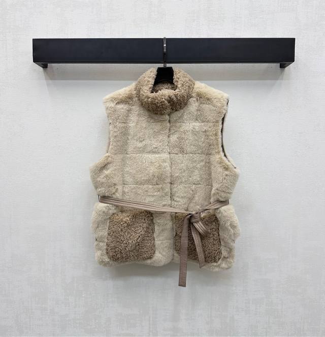 Moncl*New arrival for 2025. Custom Teddy down vest. Imported YB Teddy down mater