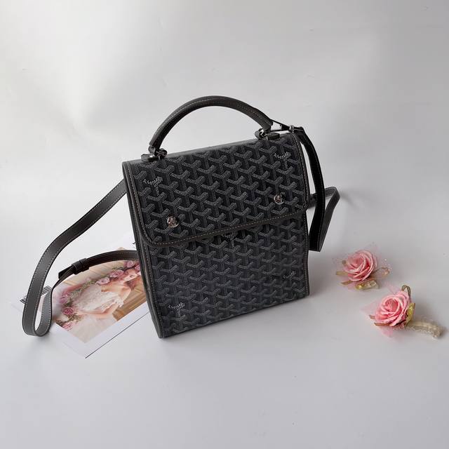 Small Backpack Goyar Multifunctional Backpack Goyard hand-painted pattern has it Small Backpack Goyar Multifunctional Backpack Goyard hand-painted pattern has it