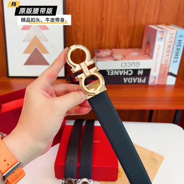 Original quality punched Brand: Fila F men's Color: Black Buckle: Gold and Silve Original quality punched Brand: Fila F men's Color: Black Buckle: Gold and Silve
