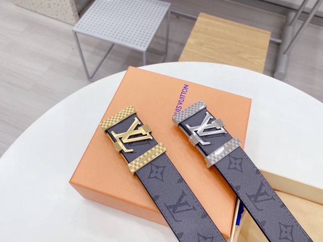 4.0Cm Original quality real scene shooting 100% double-sided. Imported PVC surfa 4.0Cm Original quality real scene shooting 100% double-sided. Imported PVC surfa