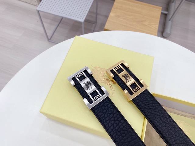 Burberry's new men's high-end business style, 3.8cm wide, double-sided top-grain Burberry's new men's high-end business style, 3.8cm wide, double-sided top-grain