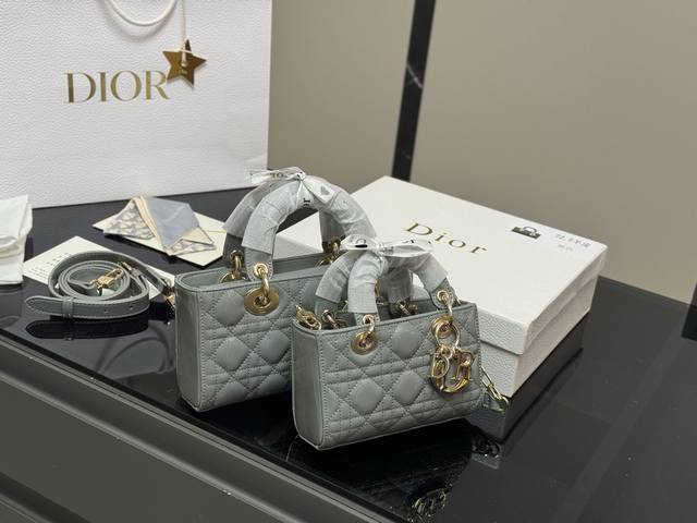 with box Dior Lady patent leather horizontal version Princess Diana bag 2025 Di with box Dior Lady patent leather horizontal version Princess Diana bag 2025 Di