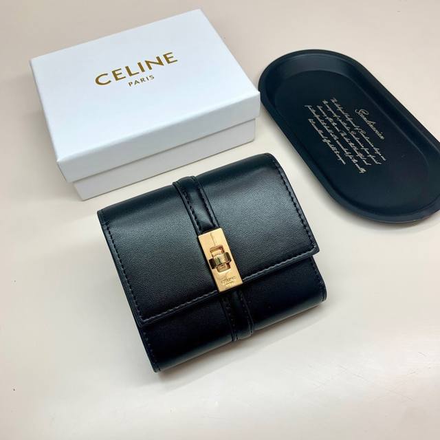 Celine 10523 Color Black and Brown Size 11*10*5 Celine short wallet is a very be