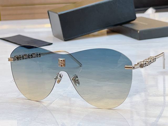 Givench* New Sunglasses, Model: Gv40035U, Size: 140mm 0-145mm