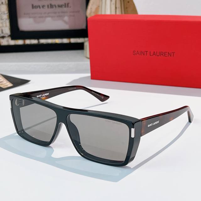 Saint Laurent Model:Sl756 Size:64-10 140 Saint Laurent Model:Sl756 Size:64-10 140