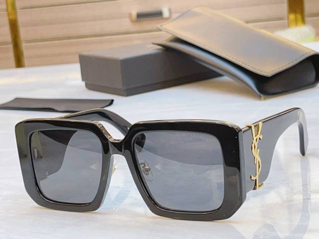 Saint Lauren* 圣罗*兰新款眼镜架，Model：Sl M120，Size：53口19-140