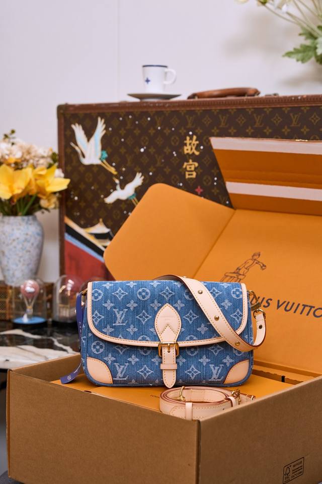 Model | Grade Dongguan | Purchasing Agent Version Name Baguette Bag Dimensions: