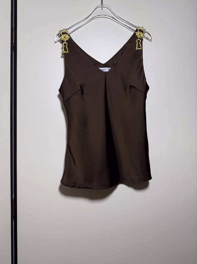 New custom metal buckle brooch detachable decorative V-neck sleeveless vest top