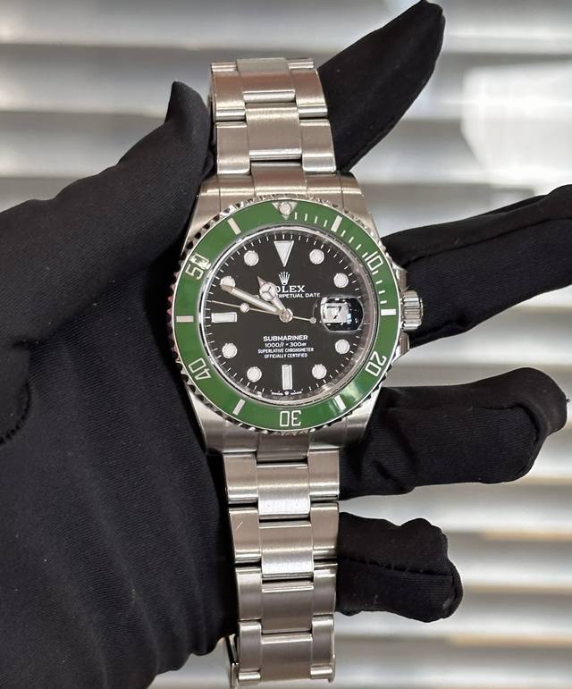 Rolex Submariner M126610Lv-0002 Automatic Oystersteel 41mm 23-year-old full set Rolex Submariner M126610Lv-0002 Automatic Oystersteel 41mm 23-year-old full set