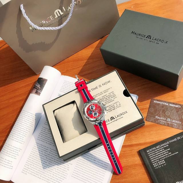 Maurice Lacroix Aikon Series Three-Eye Chronograph Quartz Movement Watch Beach Maurice Lacroix Aikon Series Three-Eye Chronograph Quartz Movement Watch Beach