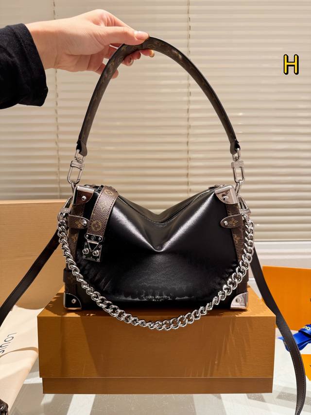 芯片版本 Size：23*16Cm 超时空爆款 Lv 25王炸新款包Trunk 谷爱凌 走秀小软箱S来了终于 超级洋气 Upupup 搜索Lv 软箱子 盒子 全