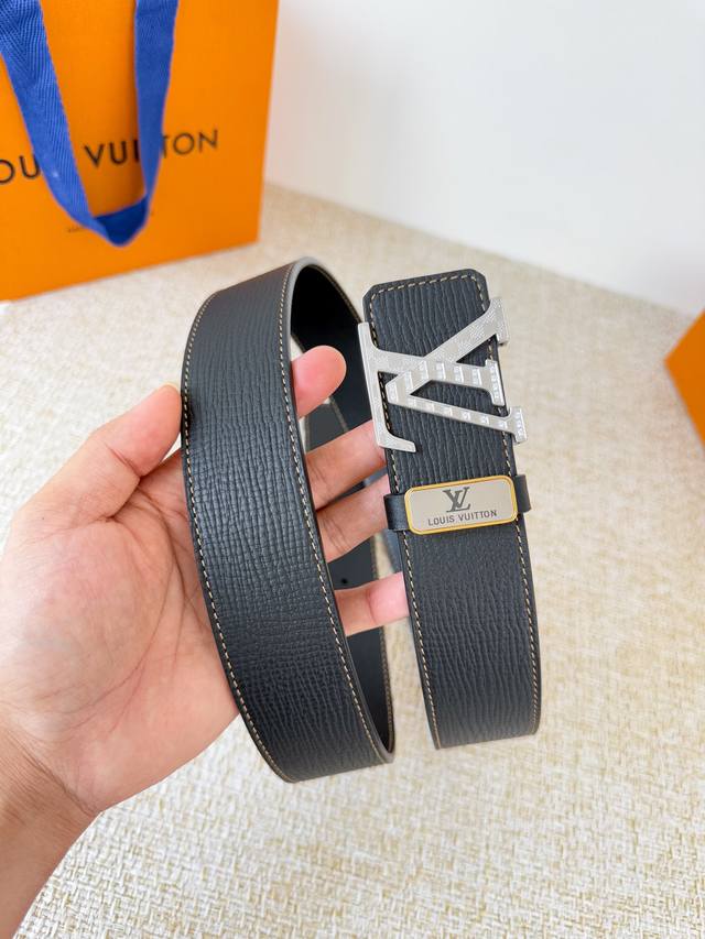 Product Name: Louis Vuitton Belt - Original Single Belt Model: Hook, Classic Pur
