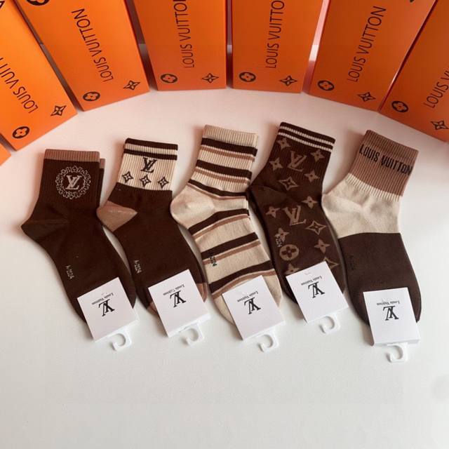 Special Packaging Lv Louis Vuitton New Classic Mid-Length Slouch Socks! Five pai Special Packaging Lv Louis Vuitton New Classic Mid-Length Slouch Socks! Five pai