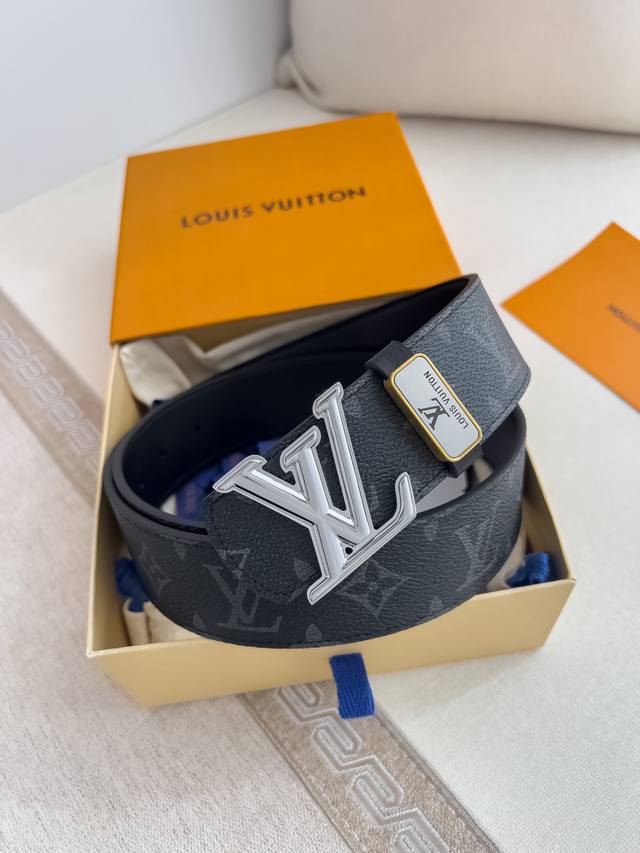 Product Name: Louis Vuitton Belt - Original Single Belt Model: Hook buckle, clas
