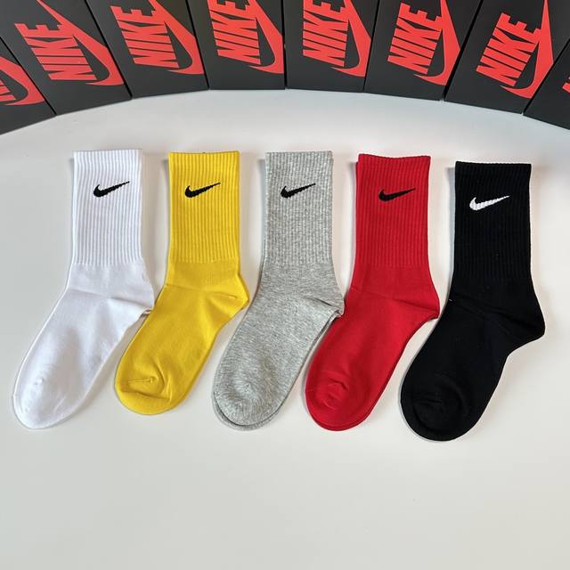 特 配包装 Nike 耐克 新款中长款堆堆袜袜子！一盒五双， 专柜同步筒款袜子，大牌出街，潮人必备超好搭
