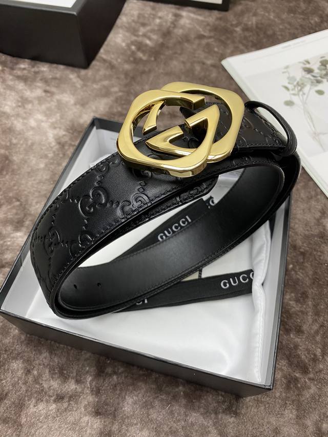 配全套包装礼盒 古驰：原单头层牛皮压G面，内衬头层小牛皮底.搭配原单扣.原单皮料定制，专柜宽度3.8
