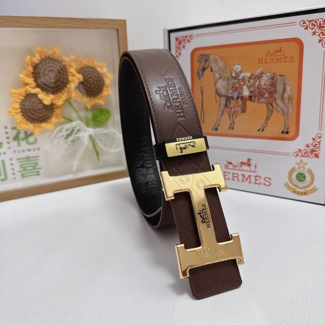 品名:爱马仕.HermèS 原单 材质:原单牛皮腰带 百分百头层牛皮腰带保证真皮,24K纯钢扣,专柜原单品质、做工精细,时尚大牌,送人自用首选 包装: 请认准如 品名:爱马仕.HermèS 原单 材质:原单牛皮腰带 百分百头层牛皮腰带保证真皮,24K纯钢扣,专柜原单品质、做工精细,时尚大牌,送人自用首选 包装: 请认准如