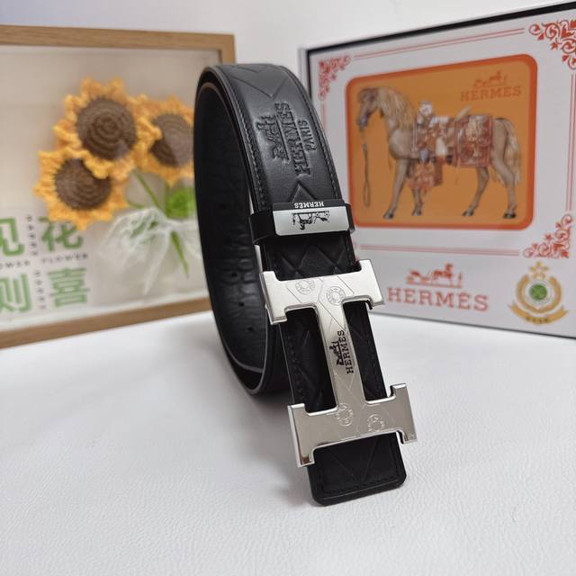 品名:爱马仕.HermèS 原单 材质:原单牛皮腰带 百分百头层牛皮腰带保证真皮,24K纯钢扣,专柜原单品质、做工精细,时尚大牌,送人自用首选 包装: 请认准如 品名:爱马仕.HermèS 原单 材质:原单牛皮腰带 百分百头层牛皮腰带保证真皮,24K纯钢扣,专柜原单品质、做工精细,时尚大牌,送人自用首选 包装: 请认准如