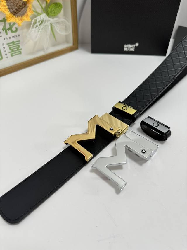 品名：万宝龙 Montblanc 材质：原单牛皮腰带 百分百头层牛皮腰带保证真皮，24K纯钢扣，专柜原单品质、做工精细，时尚大牌，送人自用首选 包装： 请认准如