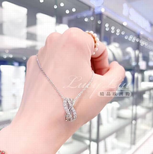 Swarovski Full Diamond Spiral Intertwined Lucky Bead Necklace (Ddd) This pendant