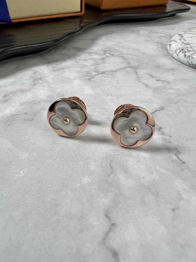 Lv Earrings Ddd Lv Earrings Ddd