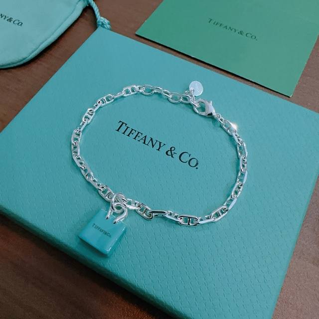 Tiffany & Co. Bracelet, exquisite silver version, celebrity style, retro distres Tiffany & Co. Bracelet, exquisite silver version, celebrity style, retro distres