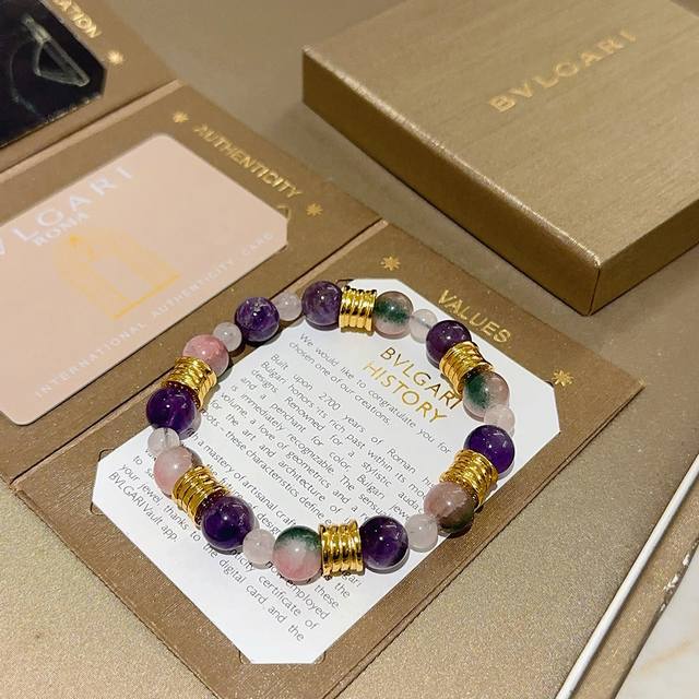 宝格丽手链V金材质 Bvlgari宝格丽 Divas‘ Dream 系列 天然紫水晶手链品相完美，细节无敌，那种独特的色泽完全无可挑剔，再缀以经典指环外形设计，