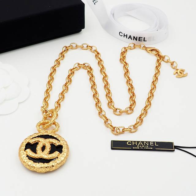 Small Chanel Auspicious Cloud Pattern Necklace Ddd Small Chanel Auspicious Cloud Pattern Necklace Ddd