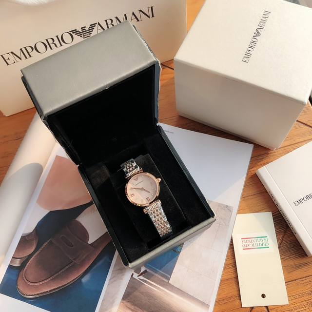 支持香港、美国直邮 正品正品！配联保卡全国联保！Armani 阿玛尼女表。小仙女必备！型号Ar11223、表盘32Mm 完美尺寸！作为最受欢迎的款式之一，就一定