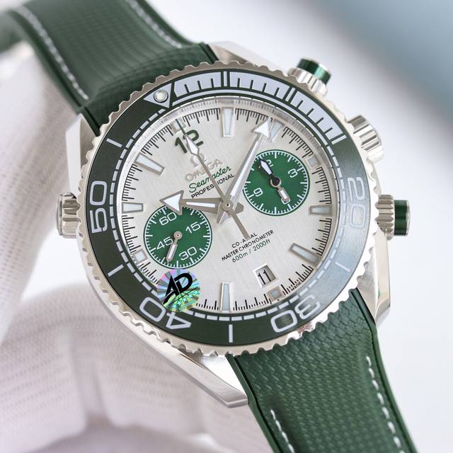 Tvs出品，欧米茄海马宇宙600米男士新款计时，型号215.32.46.51.01 4 45.5Mm 腕表 真正的原版一比一开模，所有功能及外观与原版一致 3位