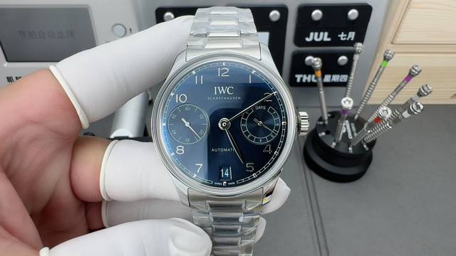 Brand New IWC Portuguese 7-Day Power Reserve 1. Case: While maintaining the same