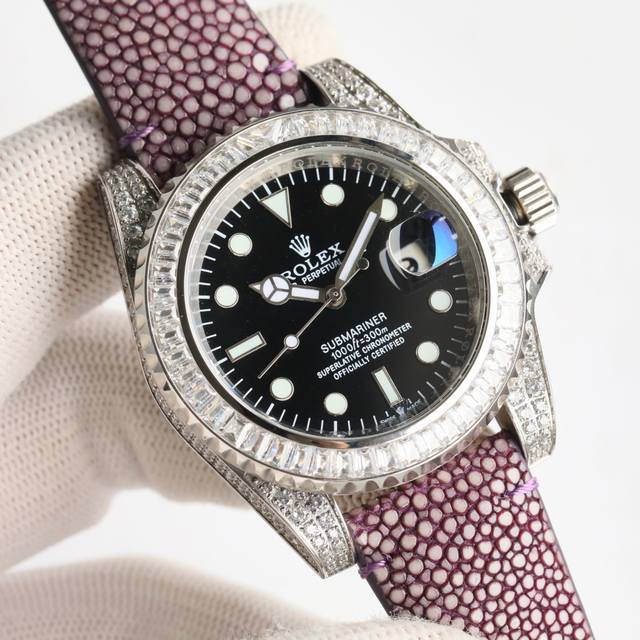 Sj出品 新品 劳力士 Rolex X43 水鬼满钻系列 顶级玩物毒货，不喜欢撞款街表水鬼的你，他绝对是你的知音。用劳力士最经典的潜航系列水鬼作为原型，经过圈口