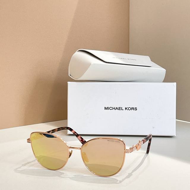 Michael Korsmodel：Mk 1144Bsize：57口18-140
