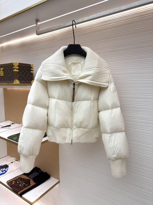 Moncler Patchwork Knit Down Jacket Item No.: 1680824-E00 Fabric: Down Fabric Cra