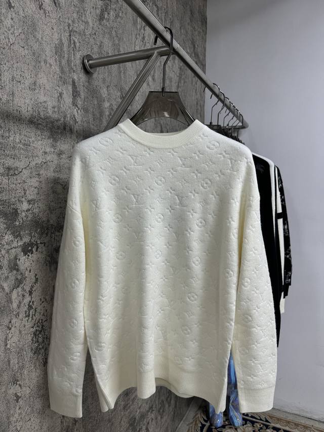 2025 Autumn/Winter New Lv. Made with high-count, high-density wool fabric, combi