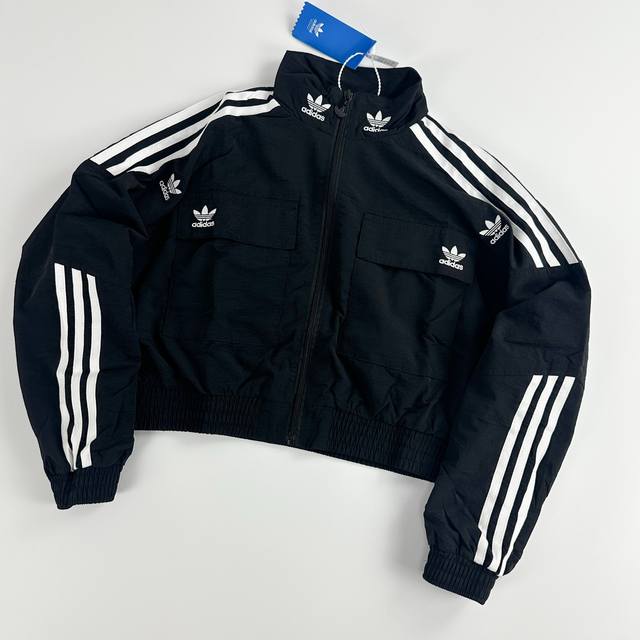 B115 Adidas Embroidered Short Zipper Cardigan Jacket/Top Material: Tasty velvet,