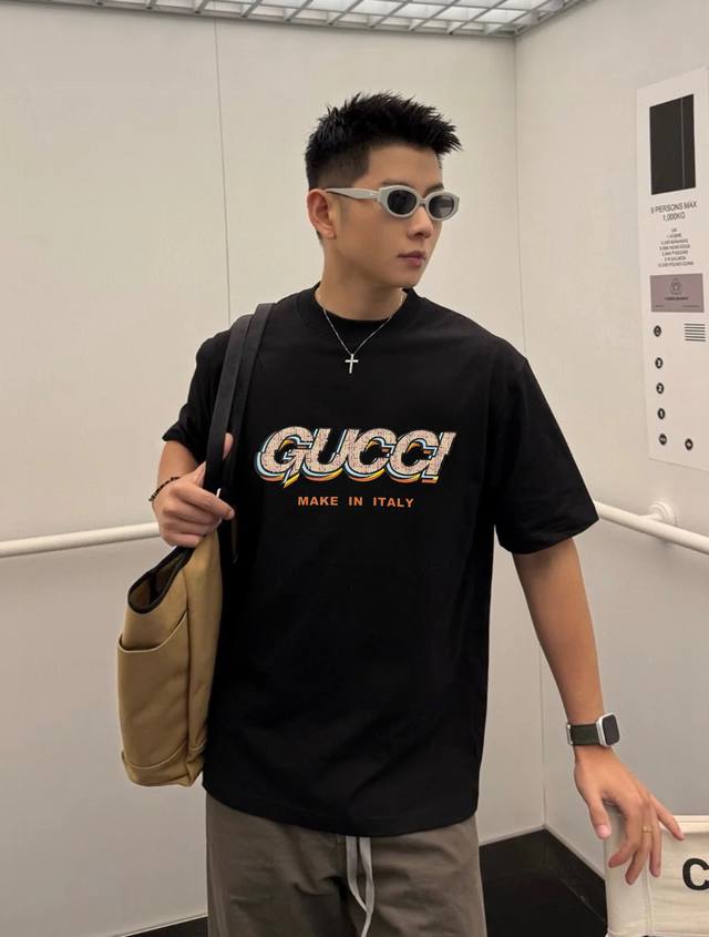 Gucc* Trendy Brand 25S New Crew Neck T-Shirt. Unisex